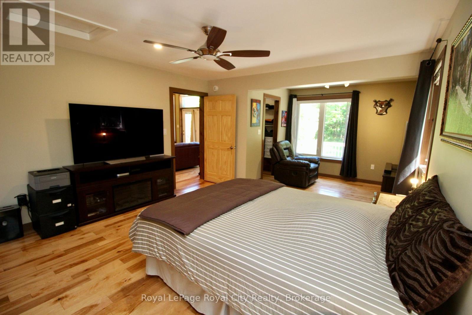 












170 CAPE HURD ROAD

,
Northern Bruce Peninsula,




Ontario
N0H2R0

