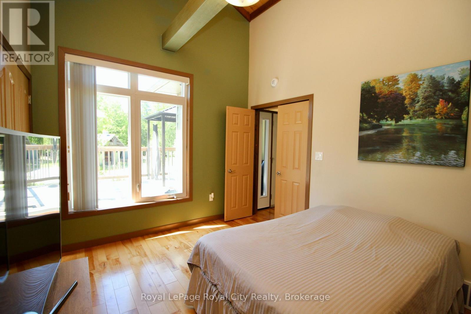 












170 CAPE HURD ROAD

,
Northern Bruce Peninsula,




Ontario
N0H2R0

