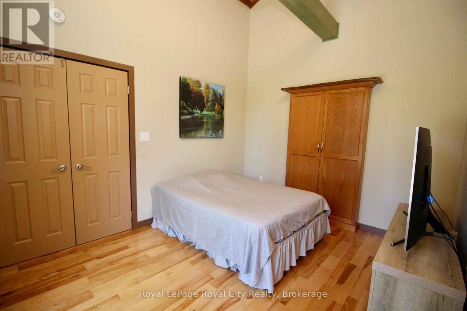 












170 CAPE HURD ROAD

,
Northern Bruce Peninsula,




Ontario
N0H2R0

