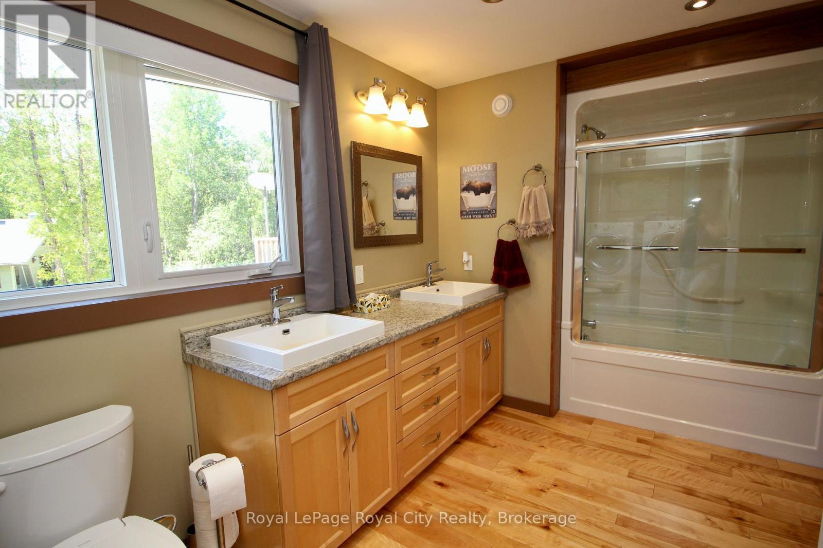 












170 CAPE HURD ROAD

,
Northern Bruce Peninsula,




Ontario
N0H2R0

