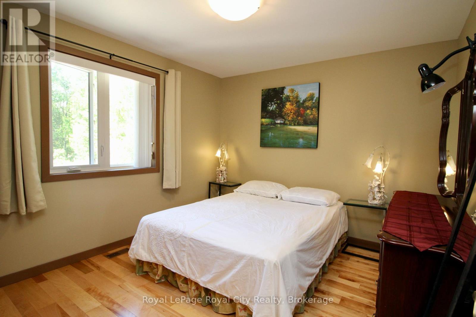 












170 CAPE HURD ROAD

,
Northern Bruce Peninsula,




Ontario
N0H2R0

