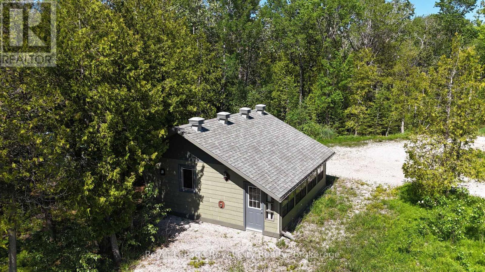 












170 CAPE HURD ROAD

,
Northern Bruce Peninsula,




Ontario
N0H2R0

