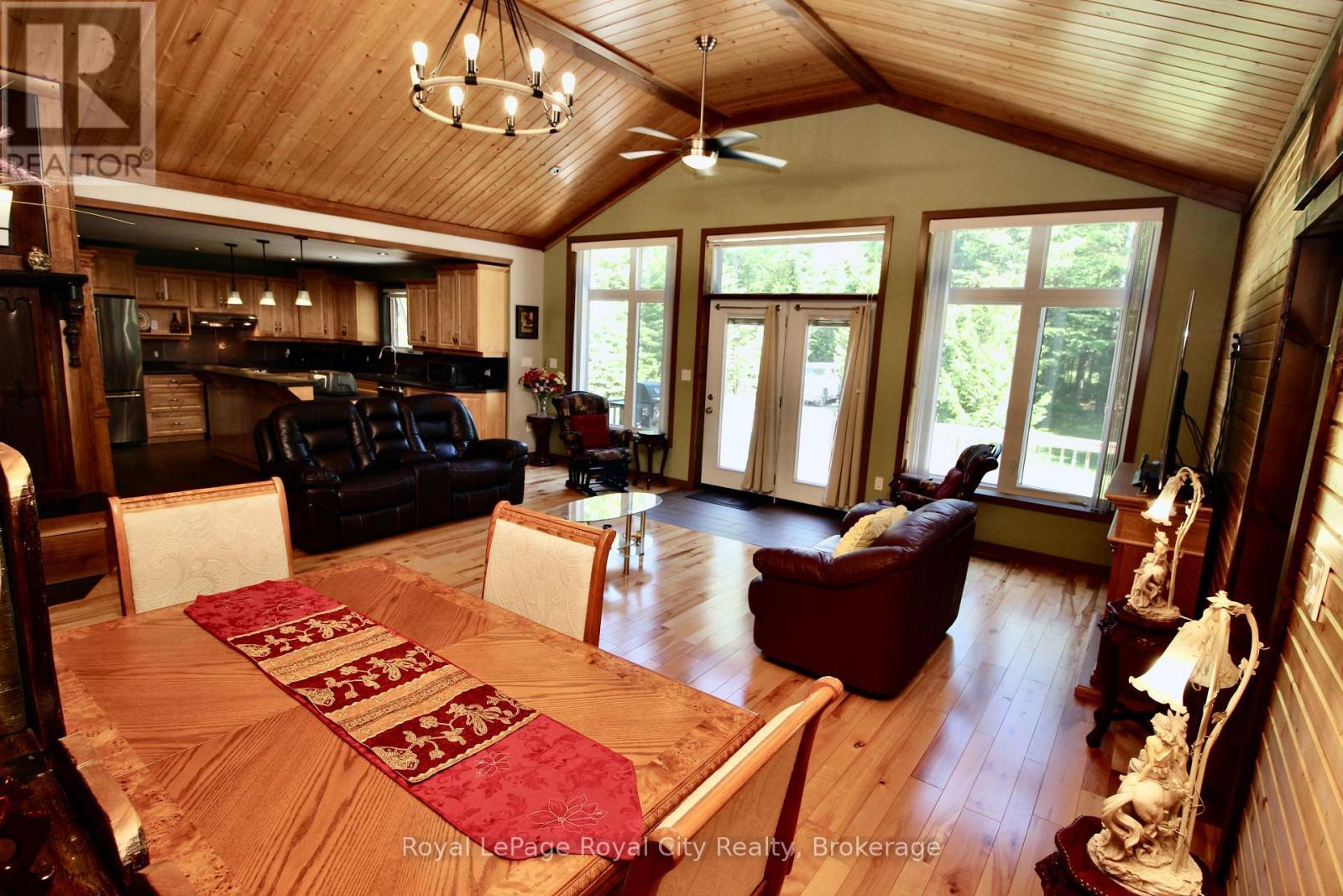 












170 CAPE HURD ROAD

,
Northern Bruce Peninsula,




Ontario
N0H2R0

