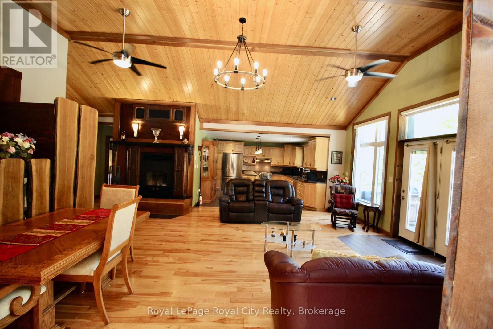 












170 CAPE HURD ROAD

,
Northern Bruce Peninsula,




Ontario
N0H2R0

