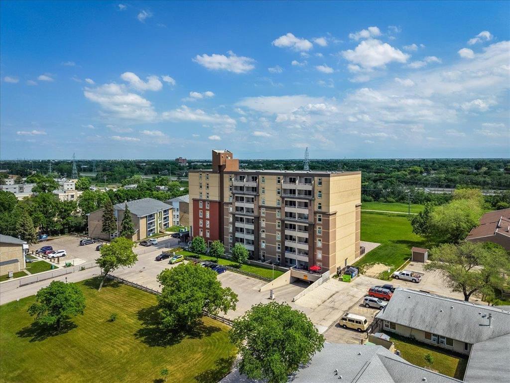 












406 180 Beliveau Road

,
Winnipeg,




Manitoba
R2M1T1

