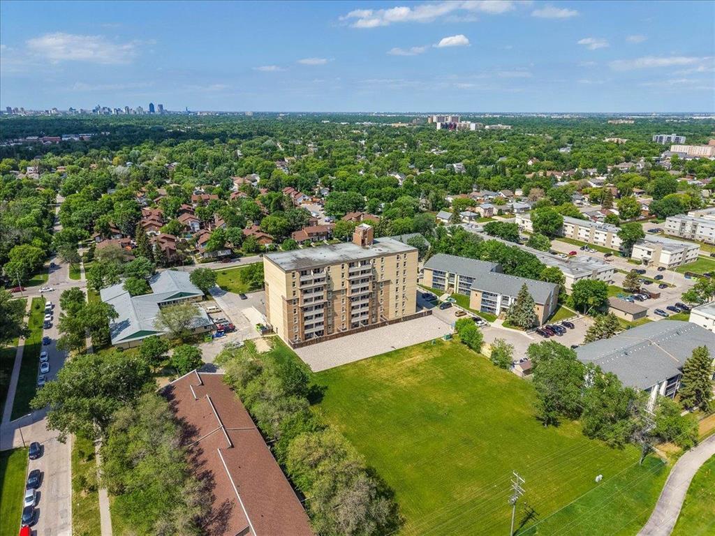 












406 180 Beliveau Road

,
Winnipeg,




Manitoba
R2M1T1

