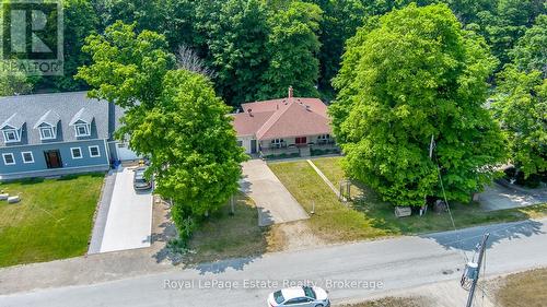 Expansive bungalow with 5 bdrm & finished w/o bsmt