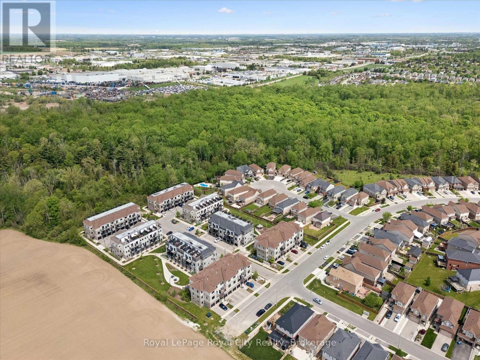 












58 - 107 WESTRA DRIVE

,
Guelph (Willow West/Sugarbush/West Acres),




Ontario
N1K0A5


