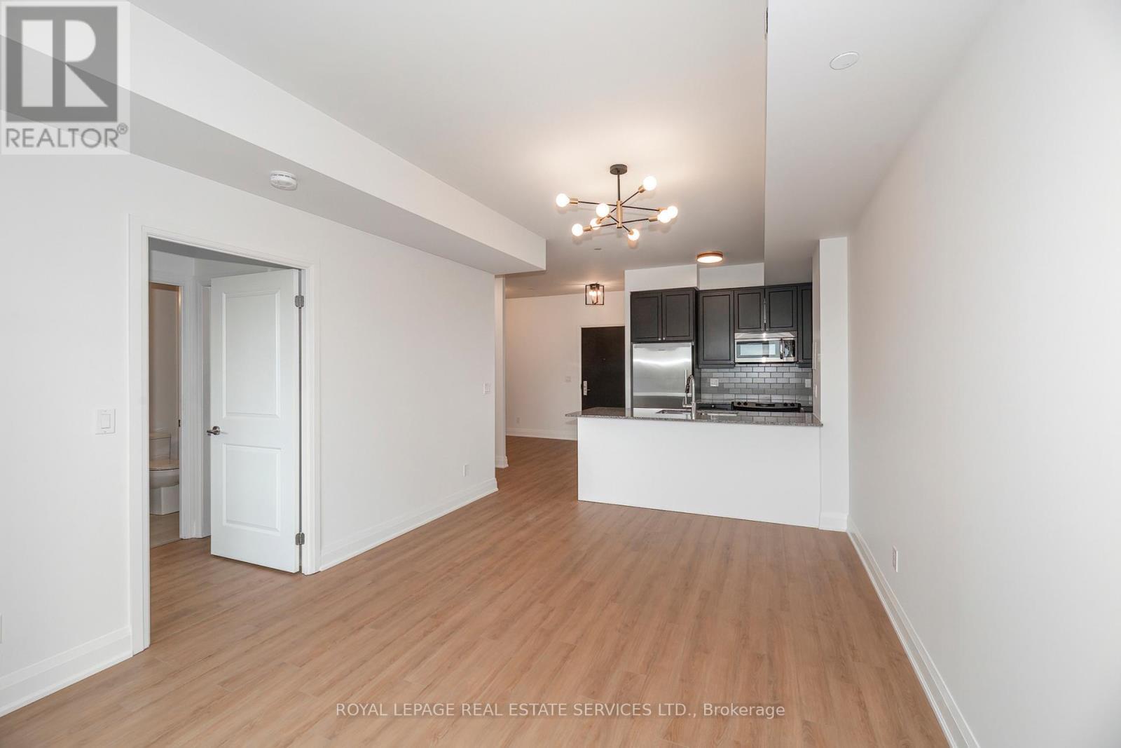 












505 - 35 FONTENAY COURT

,
Toronto,




Ontario
M9A0E2

