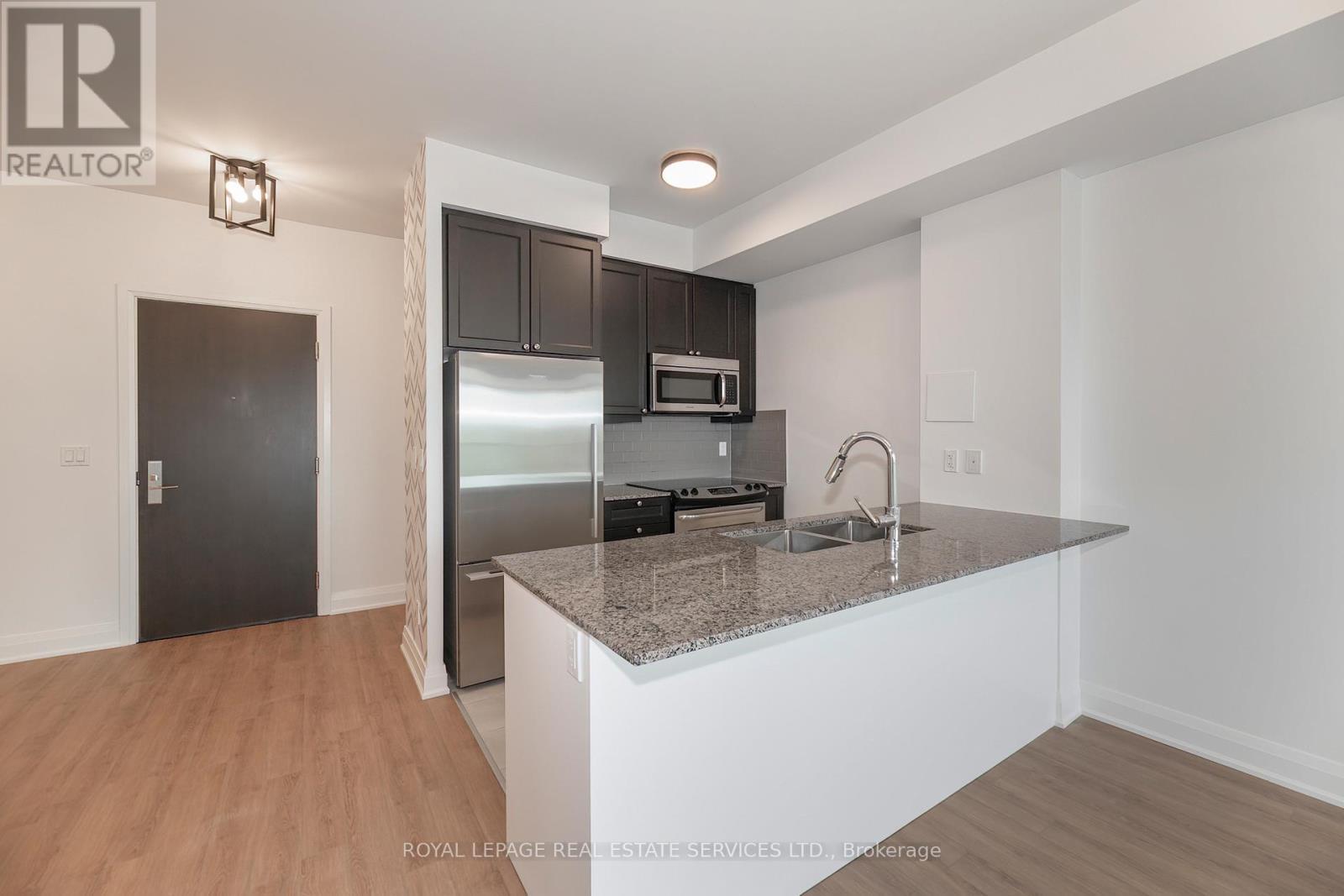 












505 - 35 FONTENAY COURT

,
Toronto,




Ontario
M9A0E2

