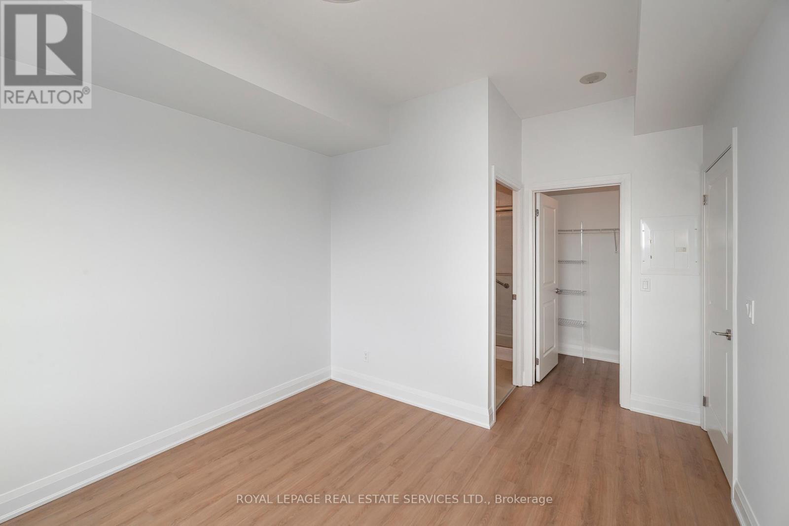 












505 - 35 FONTENAY COURT

,
Toronto,




Ontario
M9A0E2

