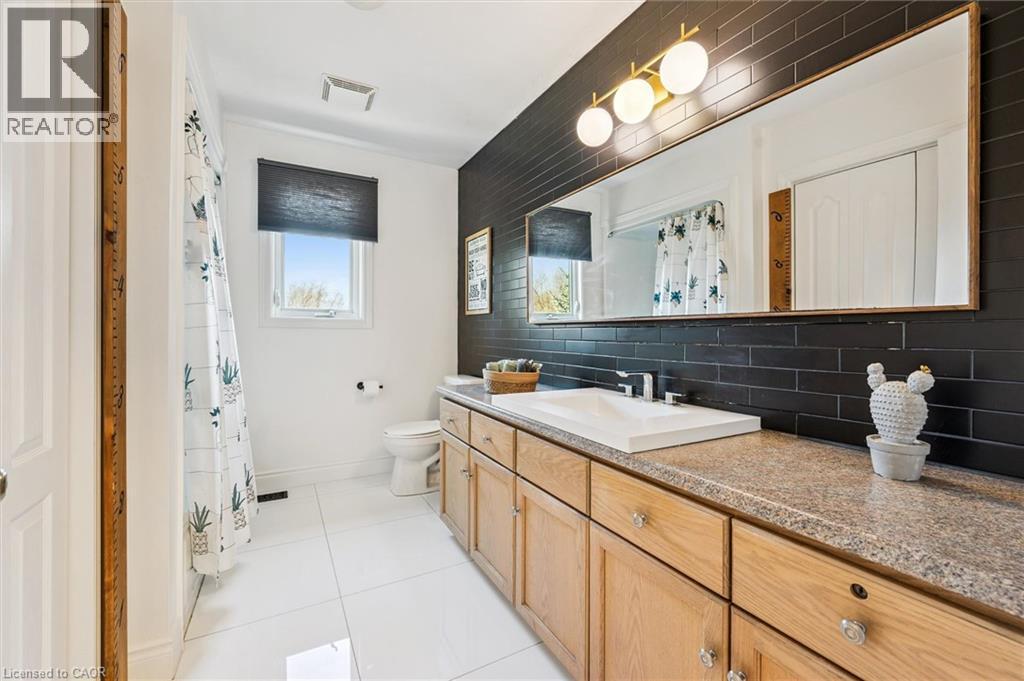 












20 DARBY Road

,
Guelph,




Ontario
N1K1R4

