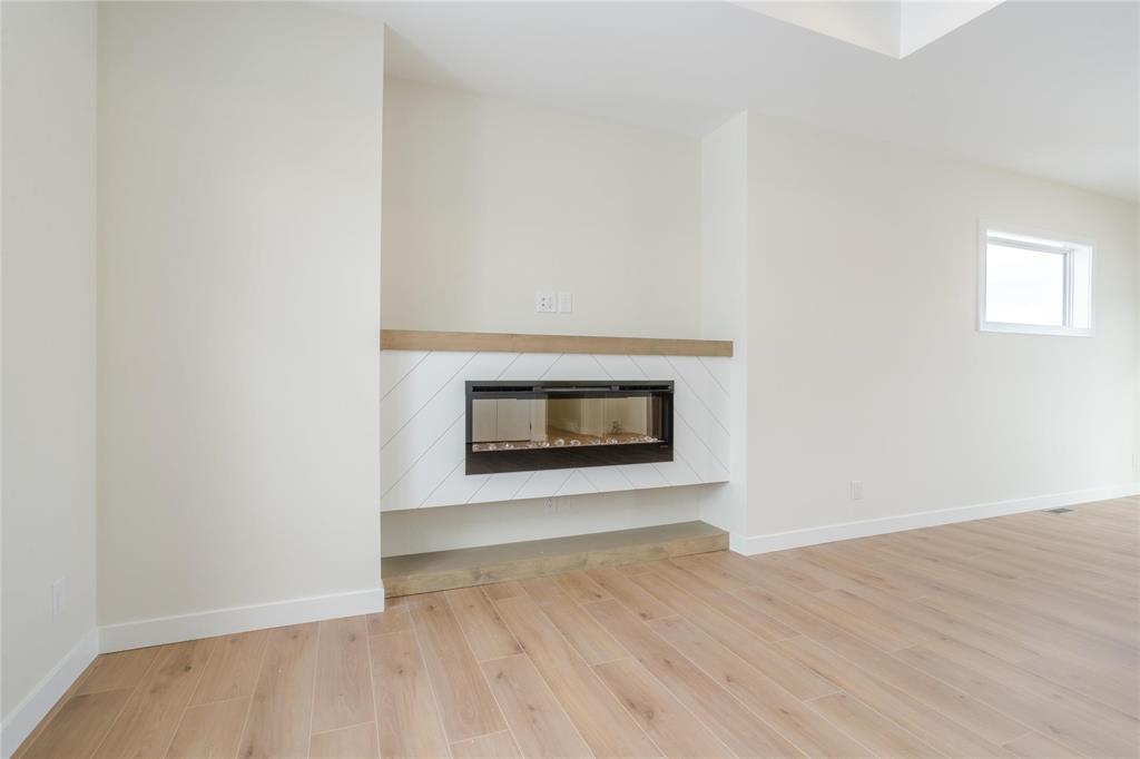 












108 Fuller Road

,
East Selkirk,




Manitoba
R0E0M0

