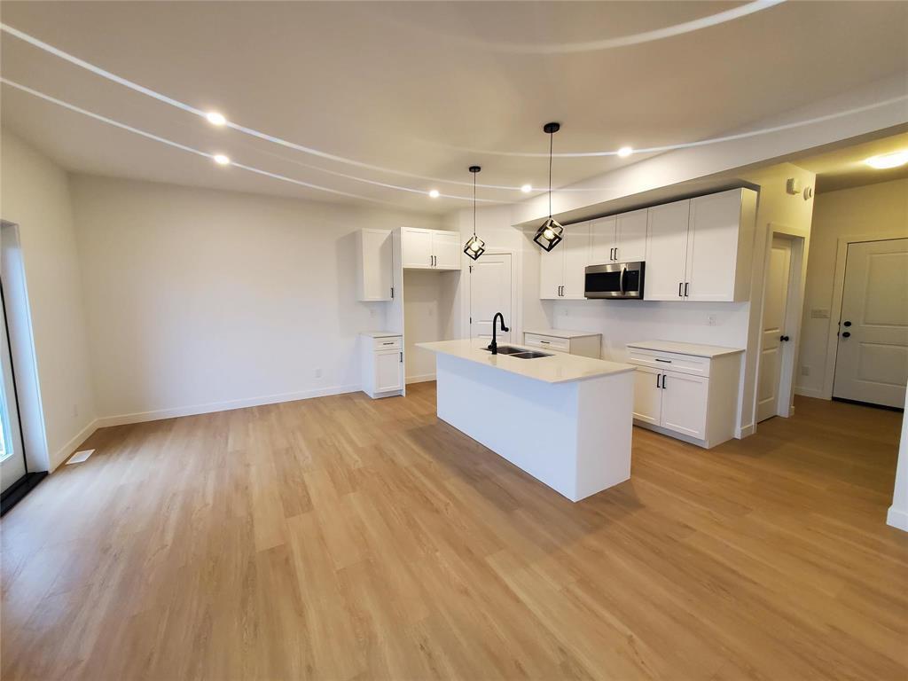 












17 Cardinal Way

,
Landmark,




Manitoba
R0A0X0

