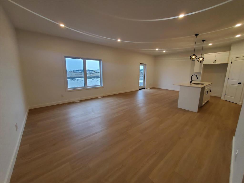 












17 Cardinal Way

,
Landmark,




Manitoba
R0A0X0

