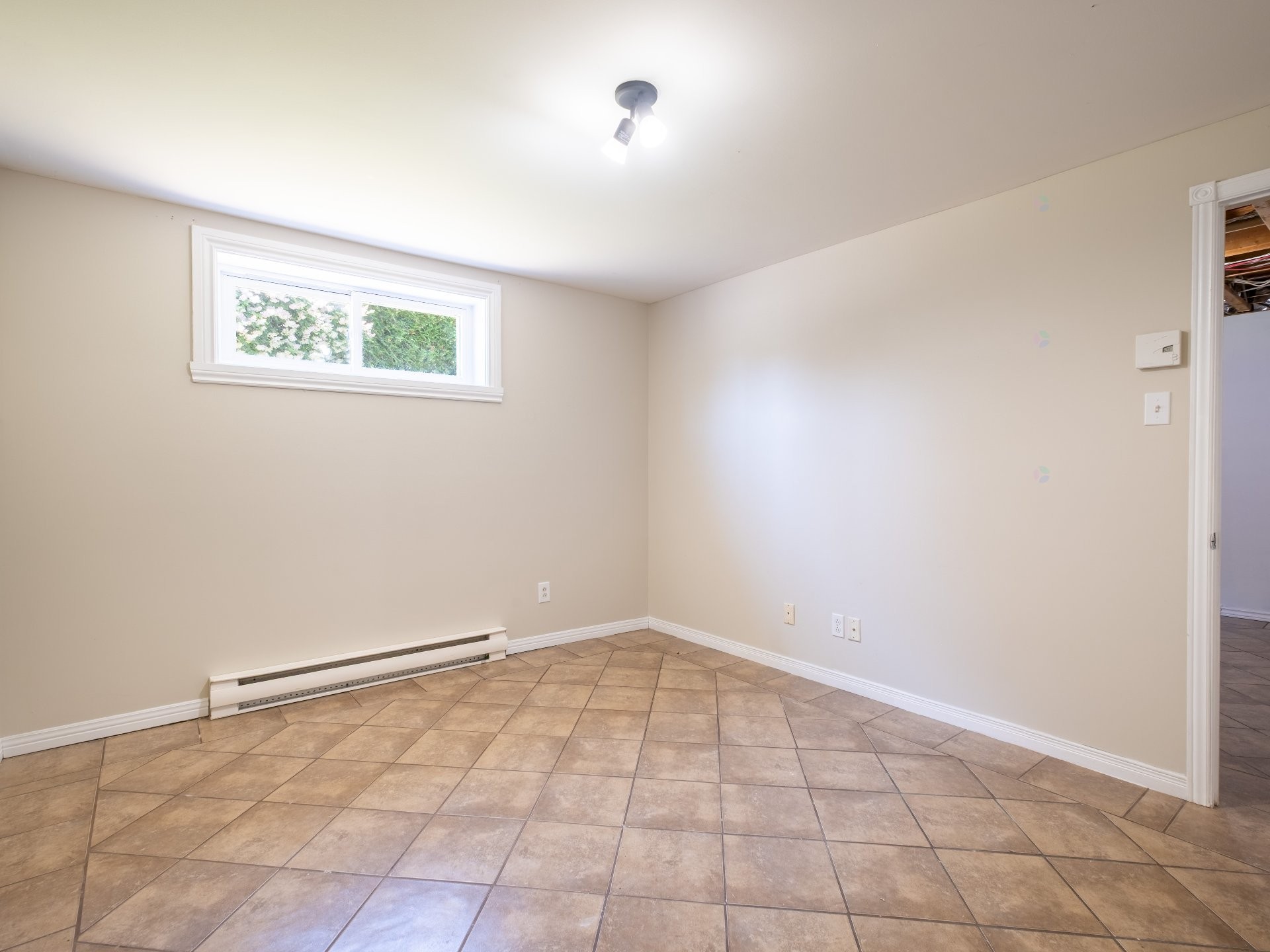 









28


Rue Deblois

,
Drummondville,




QC
J2A2M6

