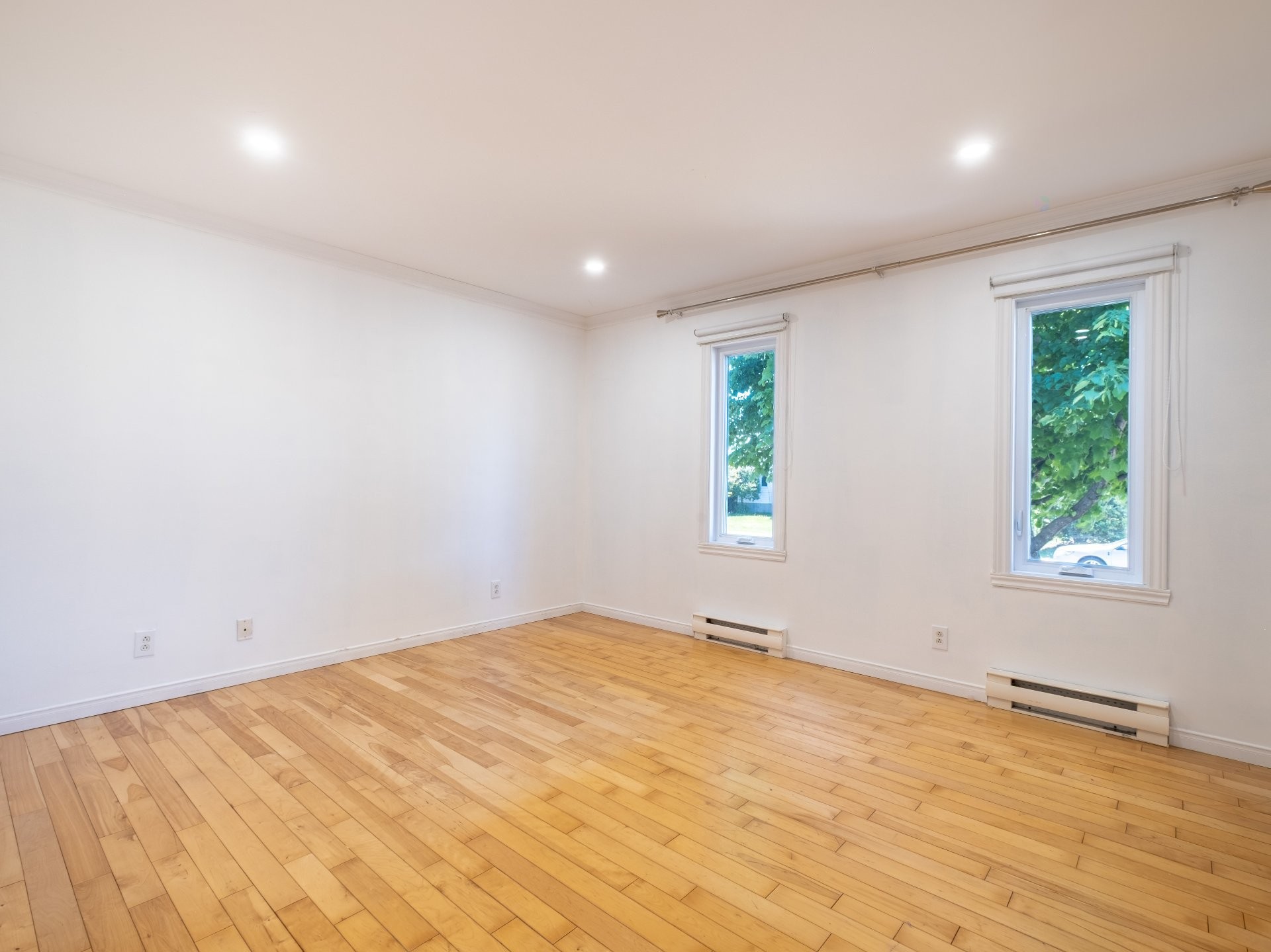 









28


Rue Deblois

,
Drummondville,




QC
J2A2M6

