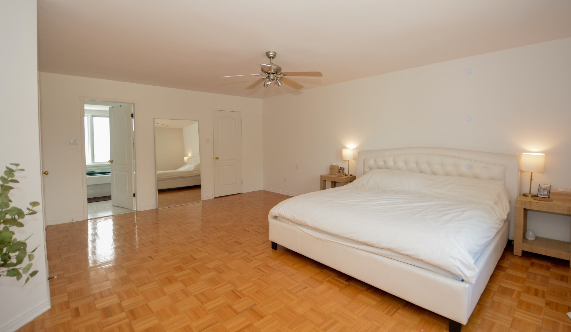 









8800


Crois. Rouyn

,
Brossard,




QC
J4X2T9

