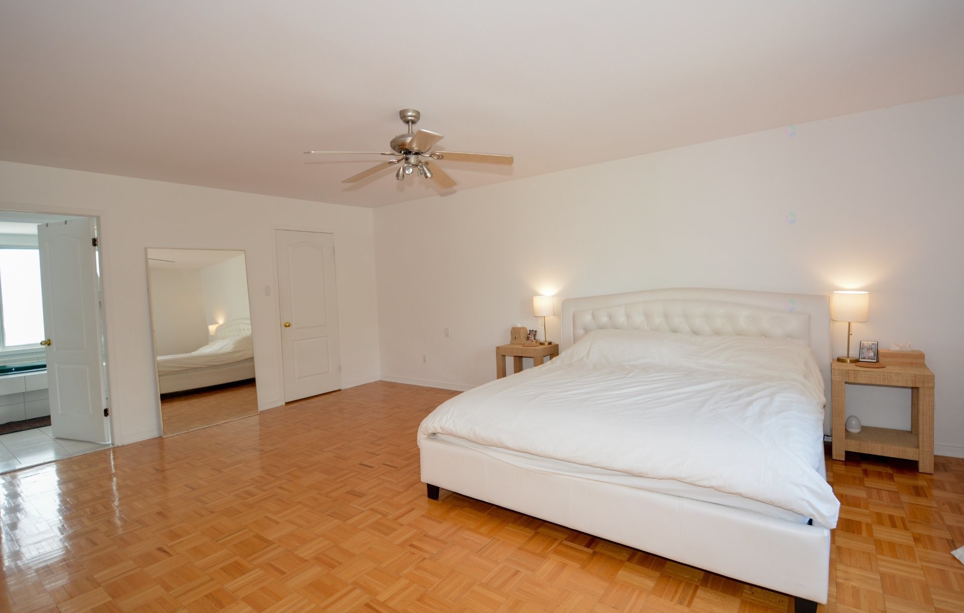 









8800


Crois. Rouyn

,
Brossard,




QC
J4X2T9

