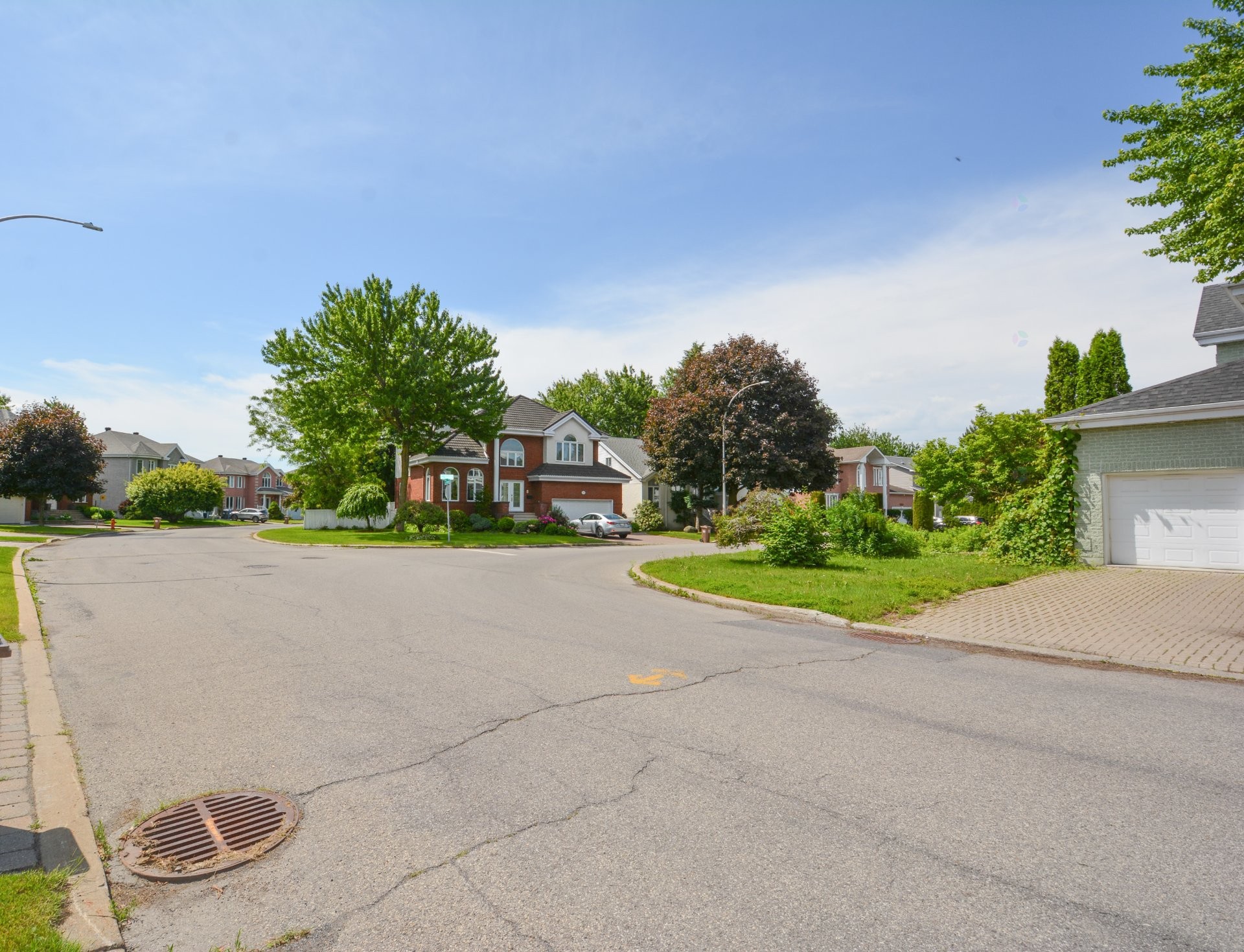 









8800


Crois. Rouyn

,
Brossard,




QC
J4X2T9

