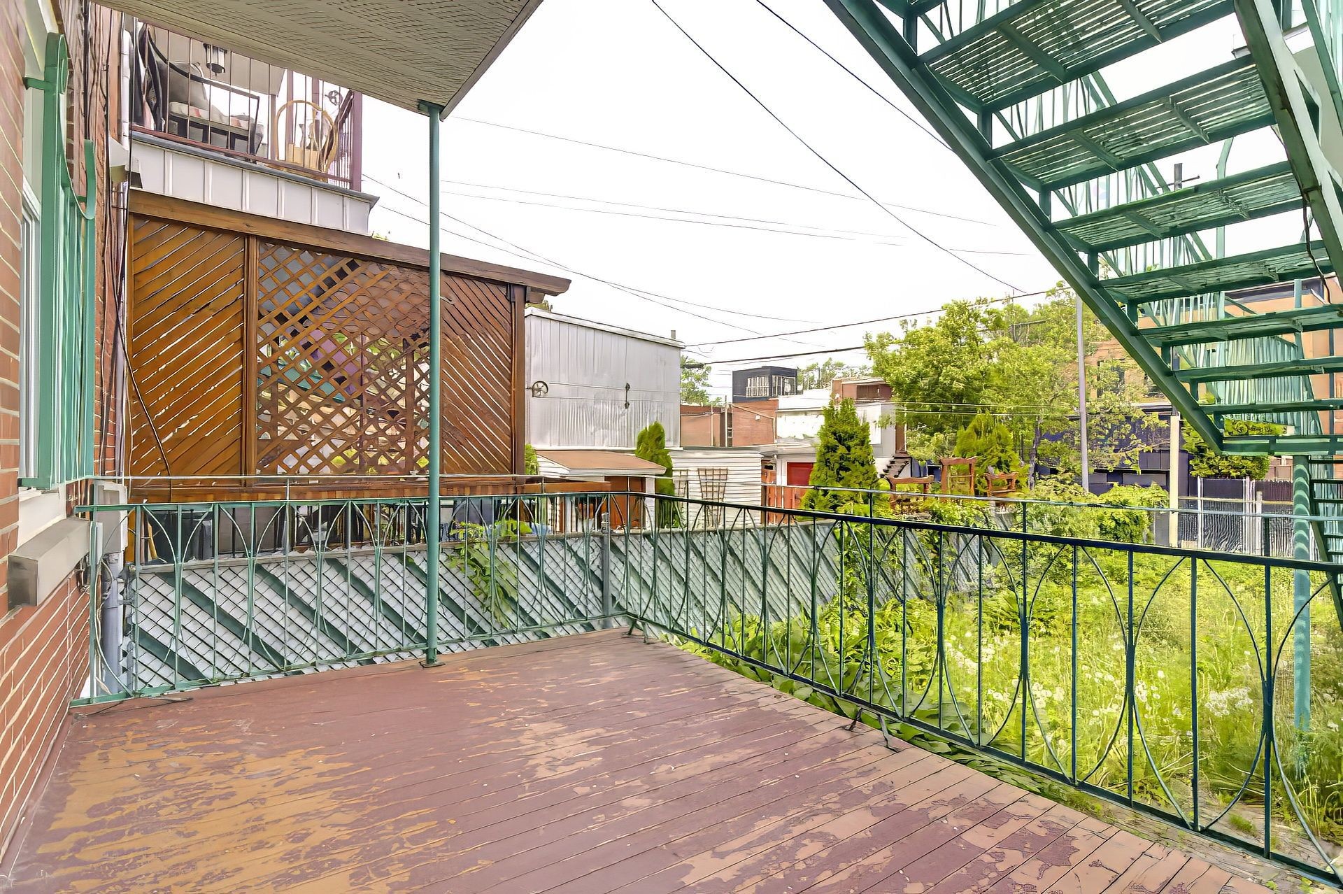 









6665

 - 6669


Av. des Érables

,
Montréal (Rosemont/La Petite-Patrie),




QC
H2G2M9

