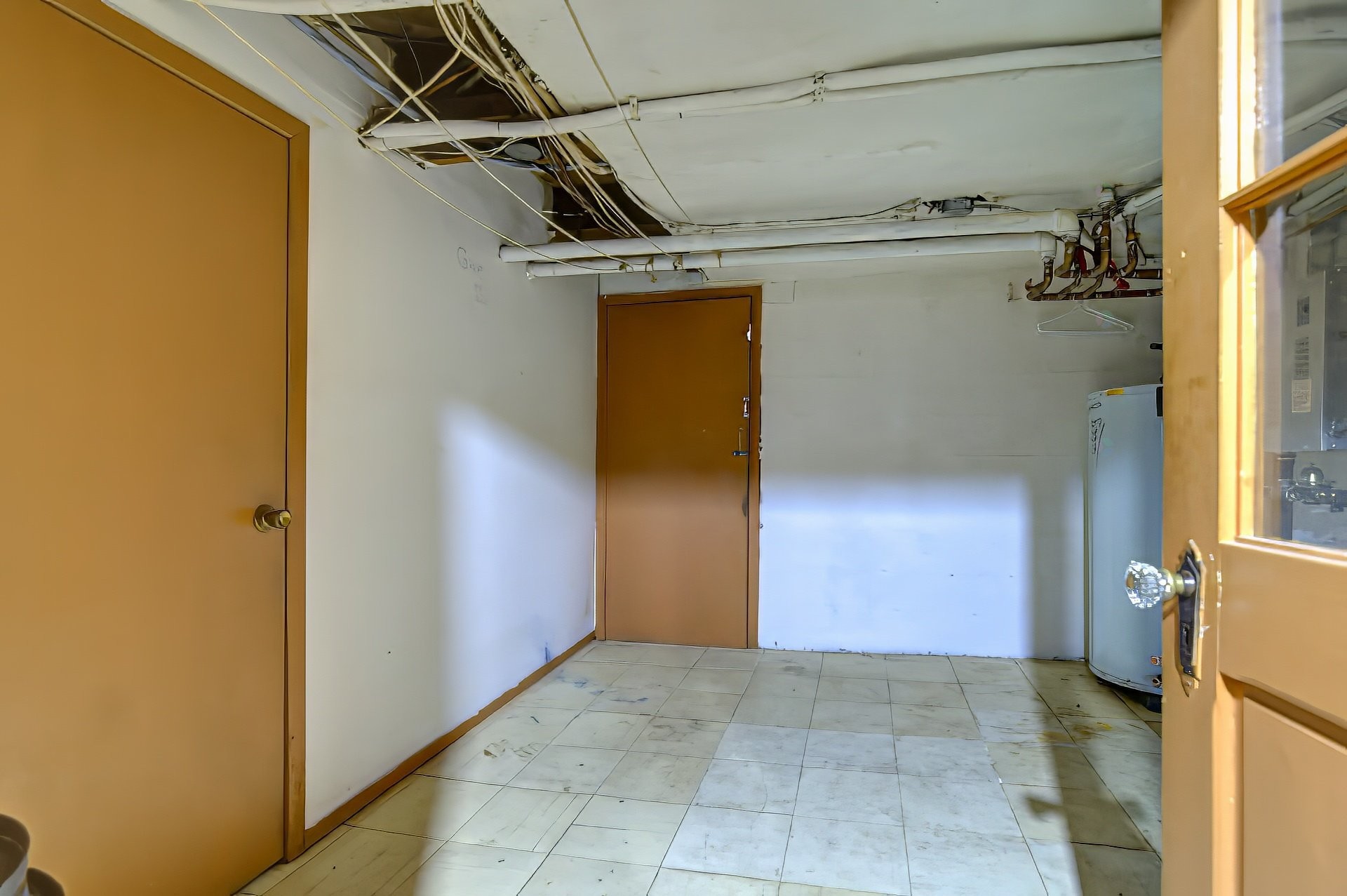 









6665

 - 6669


Av. des Érables

,
Montréal (Rosemont/La Petite-Patrie),




QC
H2G2M9

