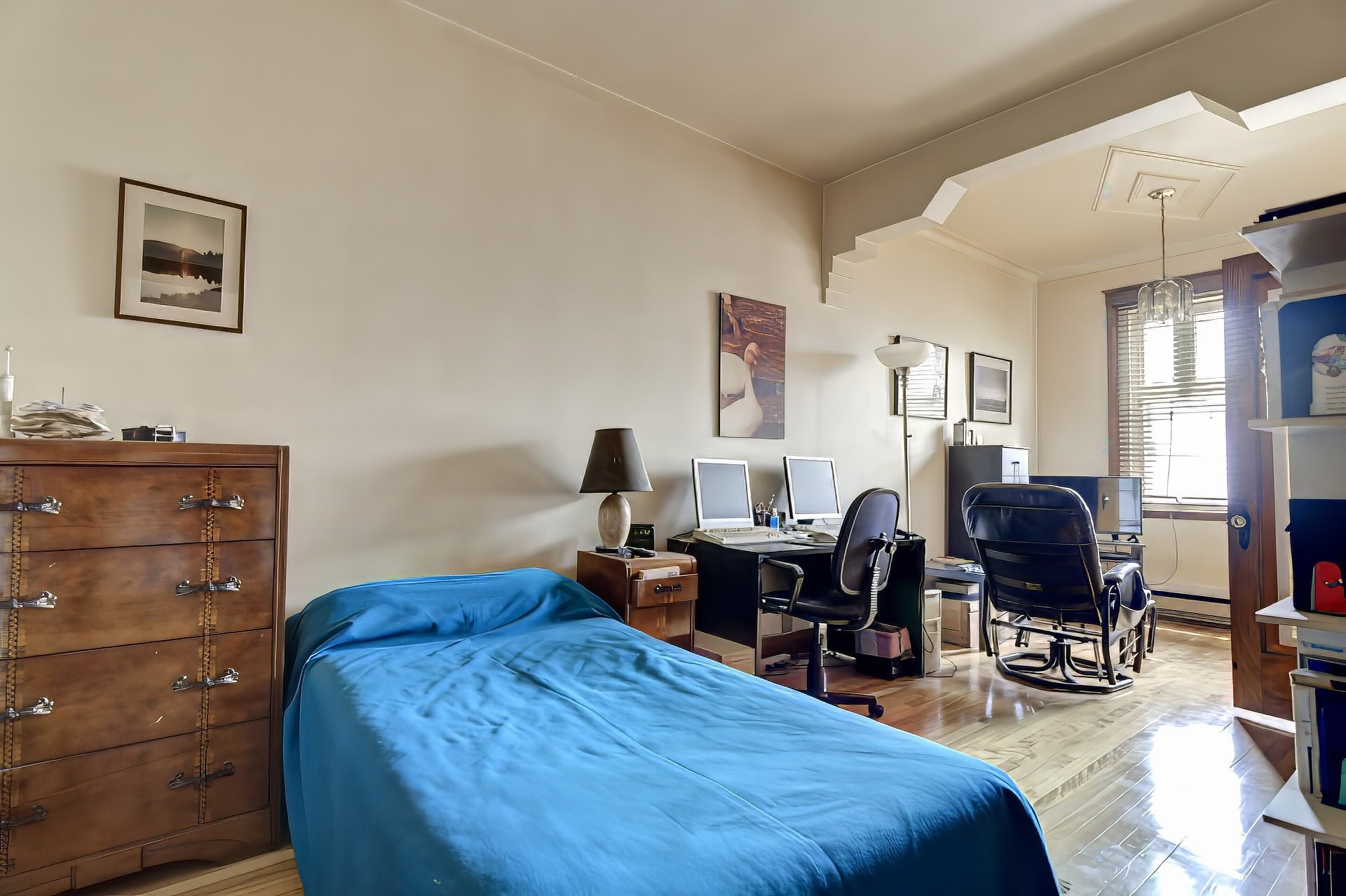 









6665

 - 6669


Av. des Érables

,
Montréal (Rosemont/La Petite-Patrie),




QC
H2G2M9

