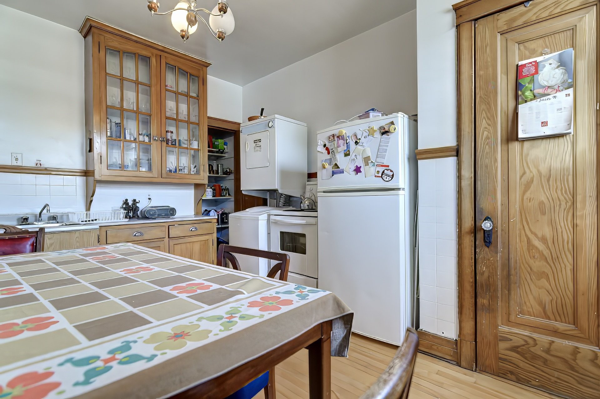 









6665

 - 6669


Av. des Érables

,
Montréal (Rosemont/La Petite-Patrie),




QC
H2G2M9


