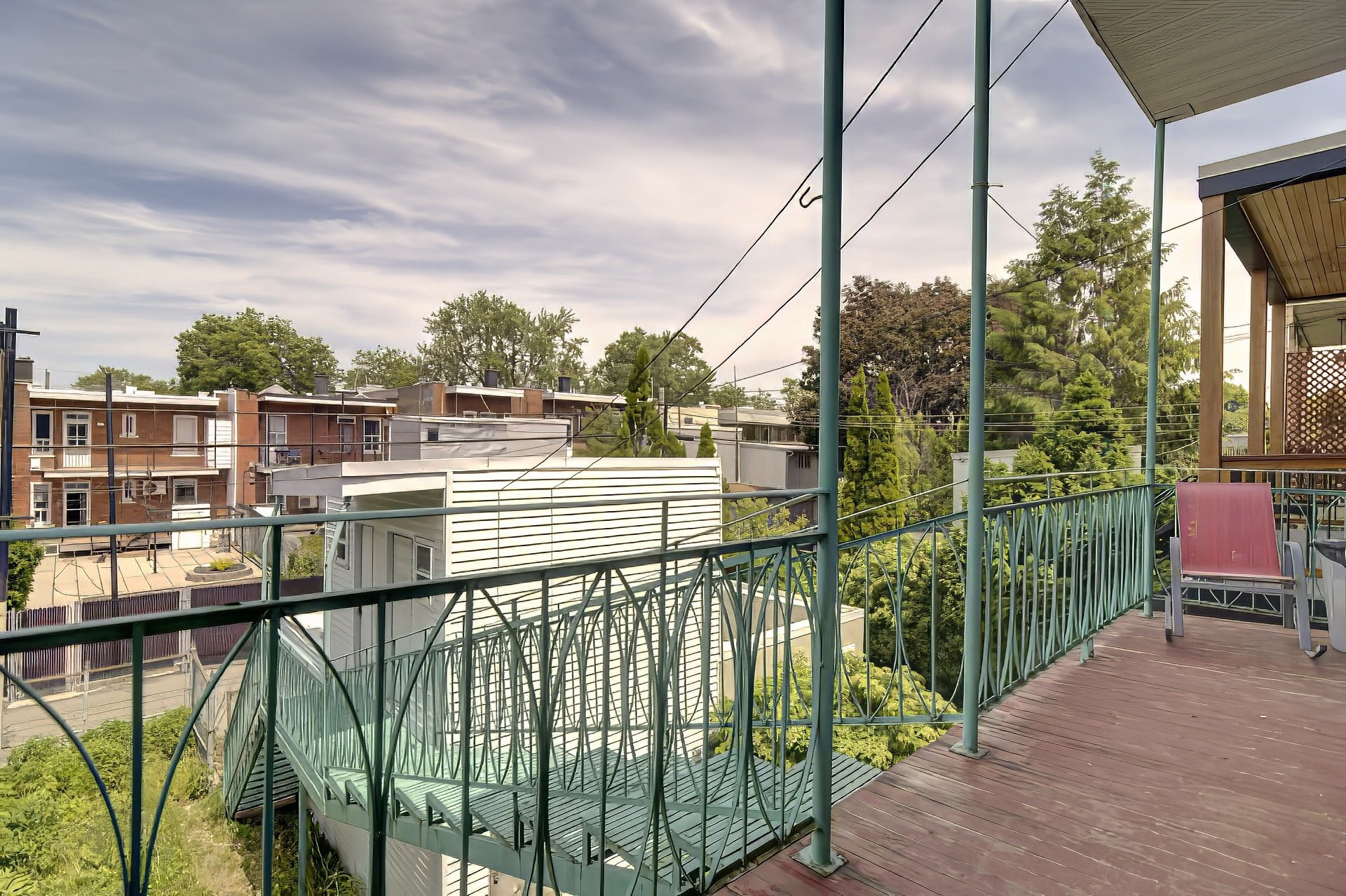 









6665

 - 6669


Av. des Érables

,
Montréal (Rosemont/La Petite-Patrie),




QC
H2G2M9

