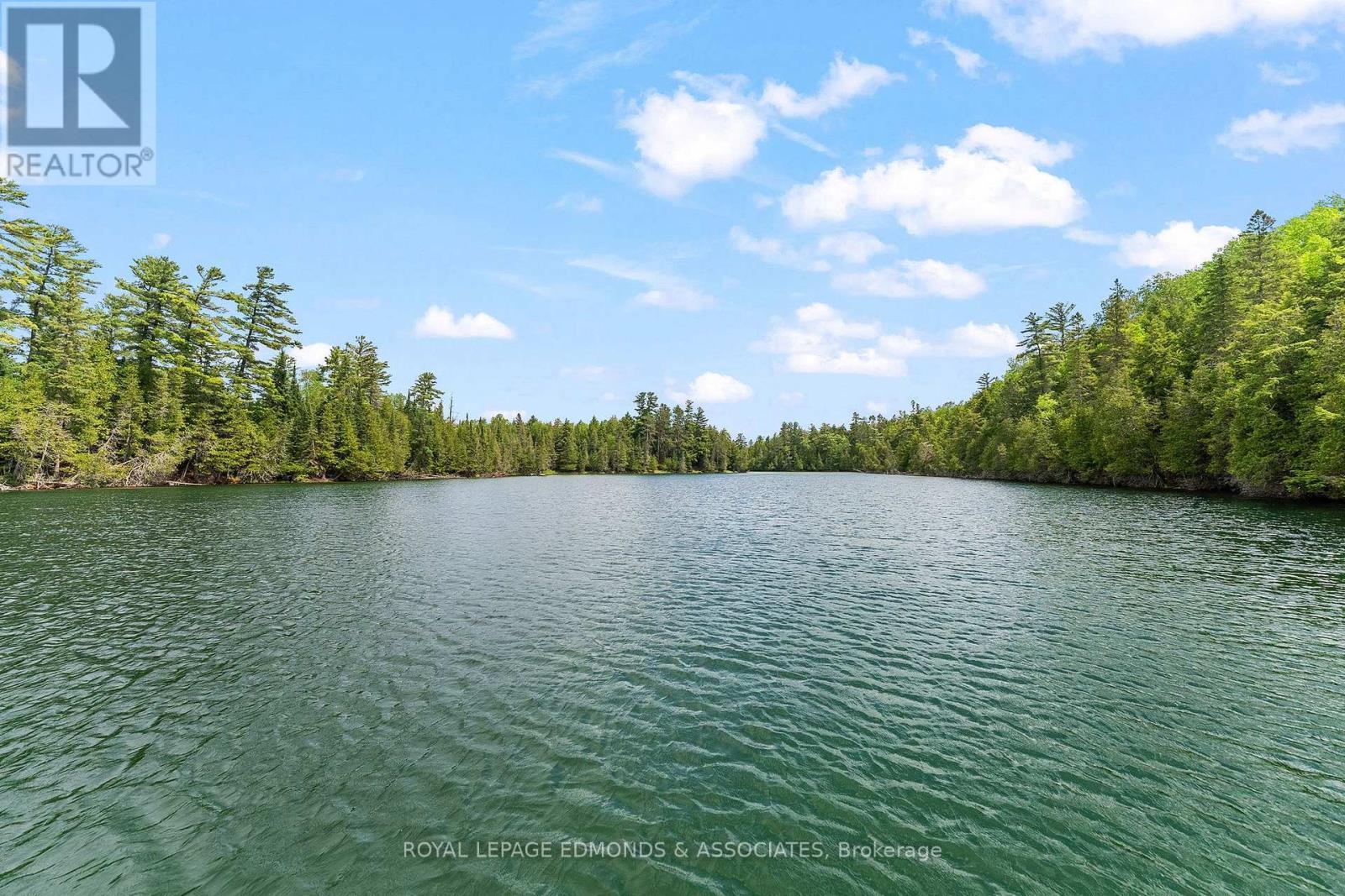 












1384A CENTENNIAL LAKE ROAD

,
Greater Madawaska,




Ontario
K0J1H0


