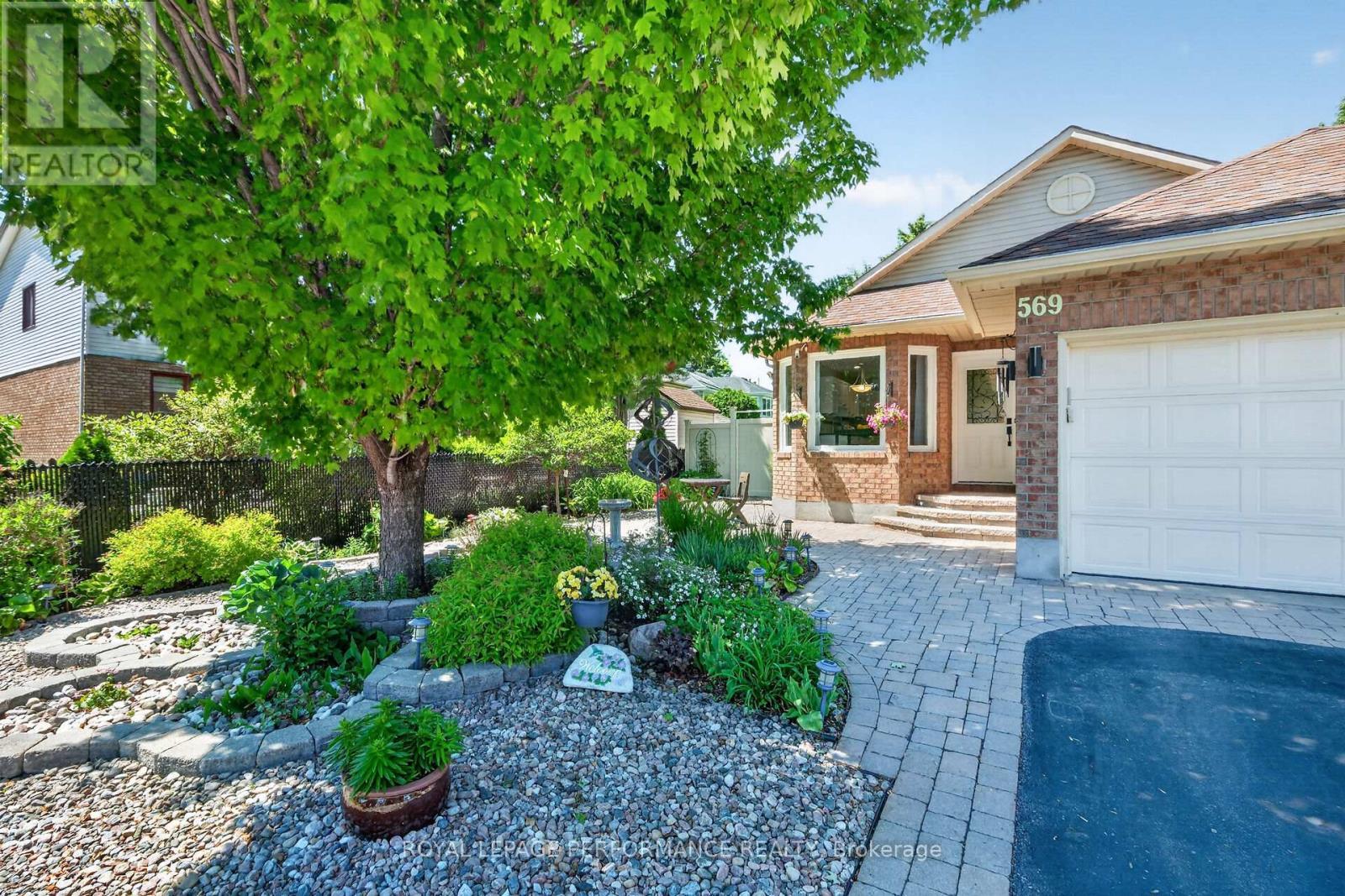 












569 PRINCESS LOUISE DRIVE

,
Ottawa,




Ontario
K4A1Z1

