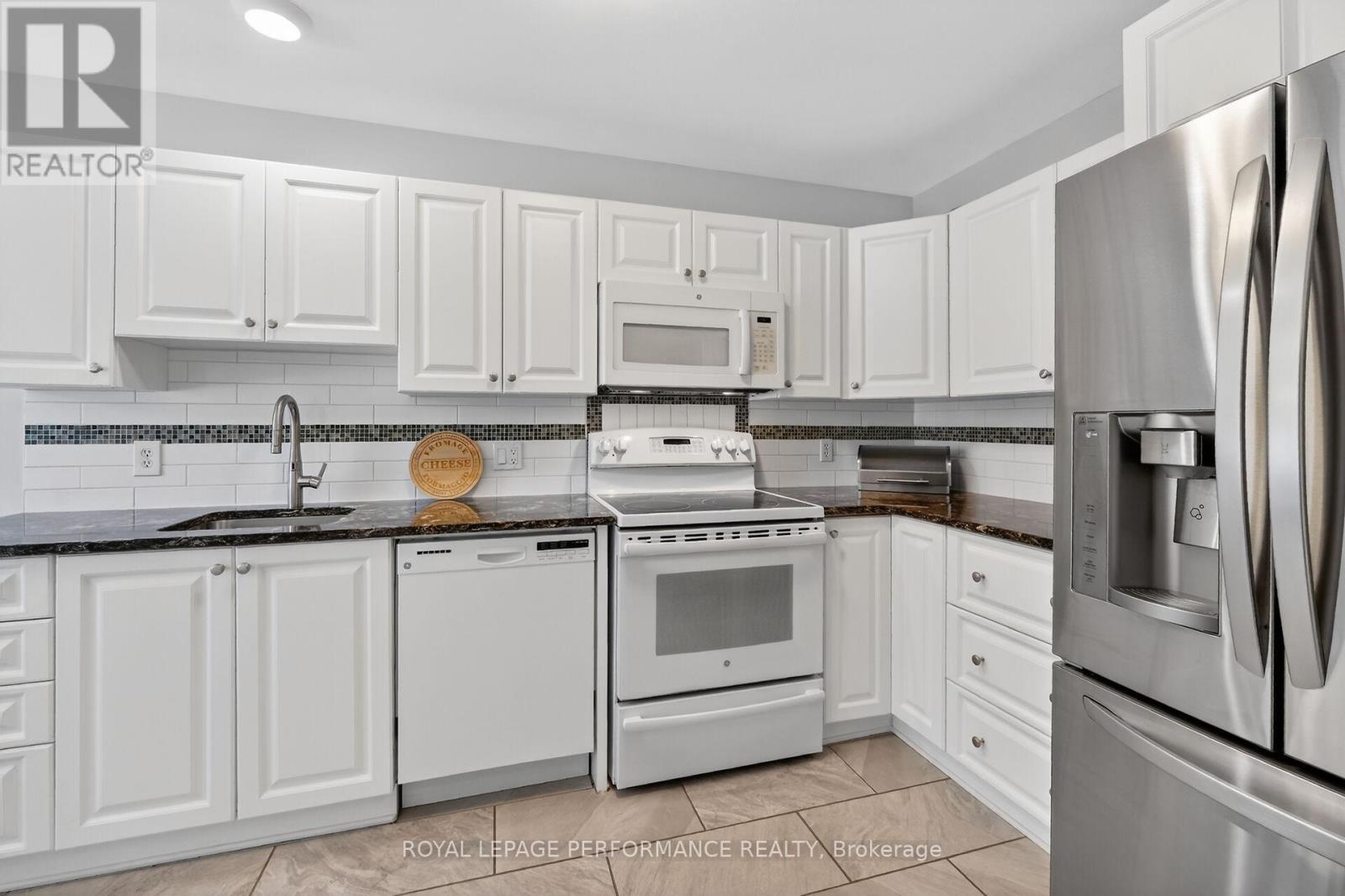 












569 PRINCESS LOUISE DRIVE

,
Ottawa,




Ontario
K4A1Z1

