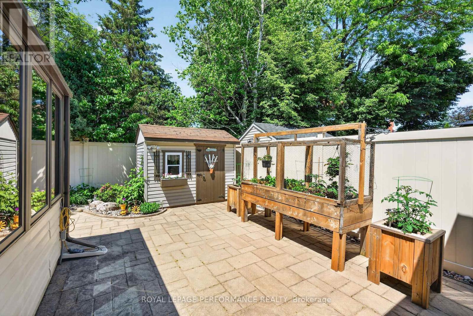 












569 PRINCESS LOUISE DRIVE

,
Ottawa,




Ontario
K4A1Z1

