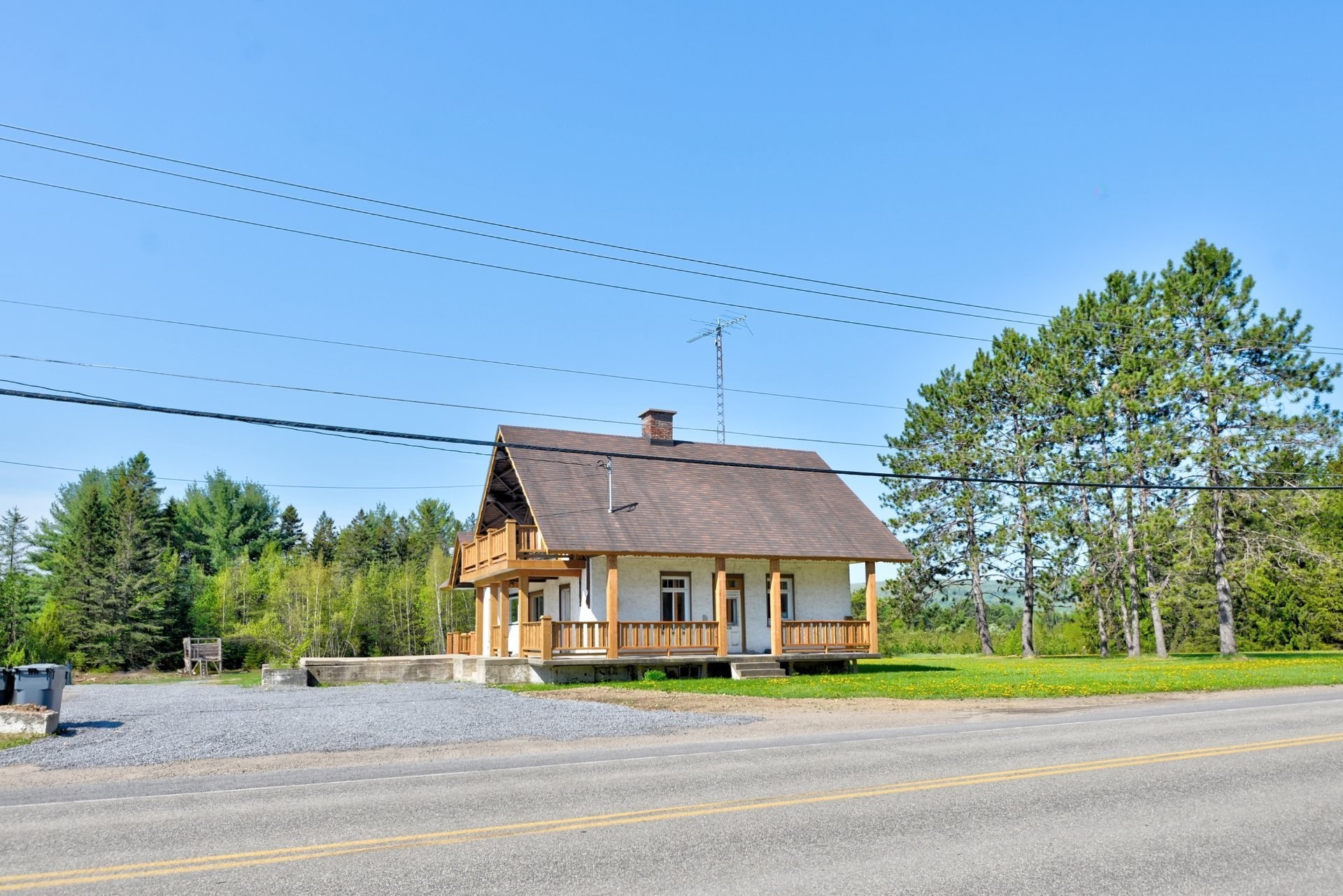 









1030


Route St-Joseph

,
Sainte-Émélie-de-l'Énergie,




QC
J0K2K0

