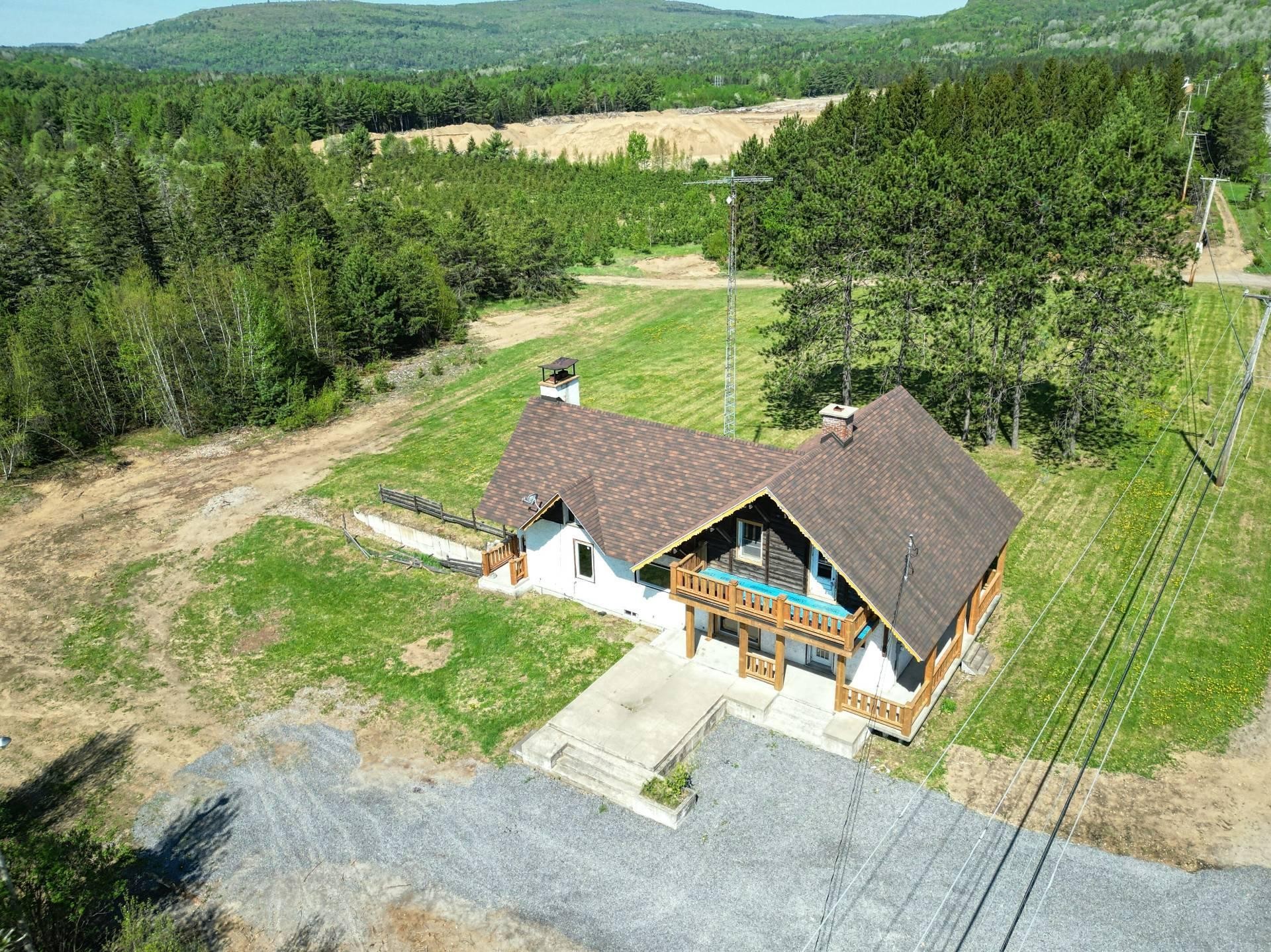 









1030


Route St-Joseph

,
Sainte-Émélie-de-l'Énergie,




QC
J0K2K0

