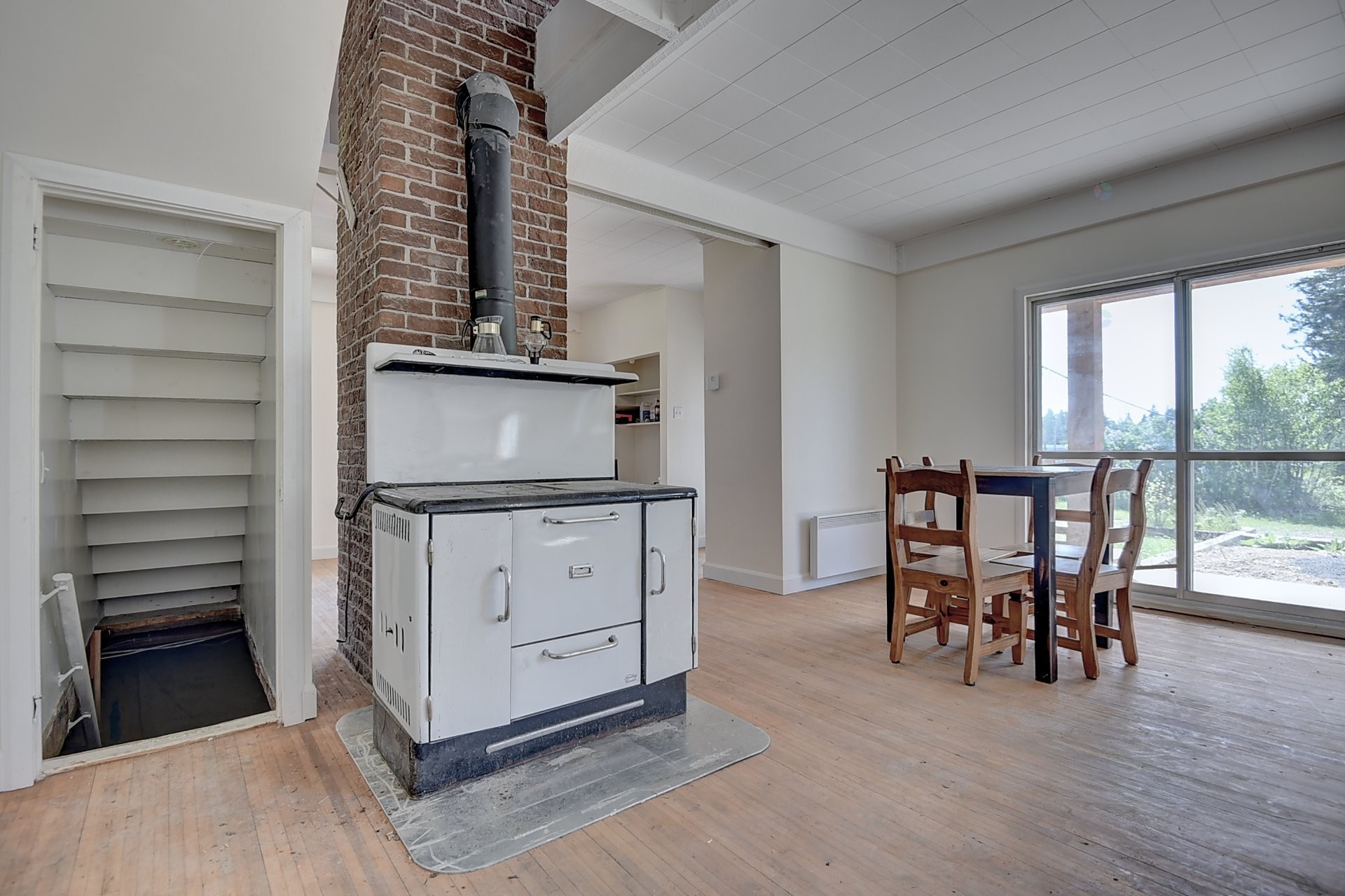 









1030


Route St-Joseph

,
Sainte-Émélie-de-l'Énergie,




QC
J0K2K0

