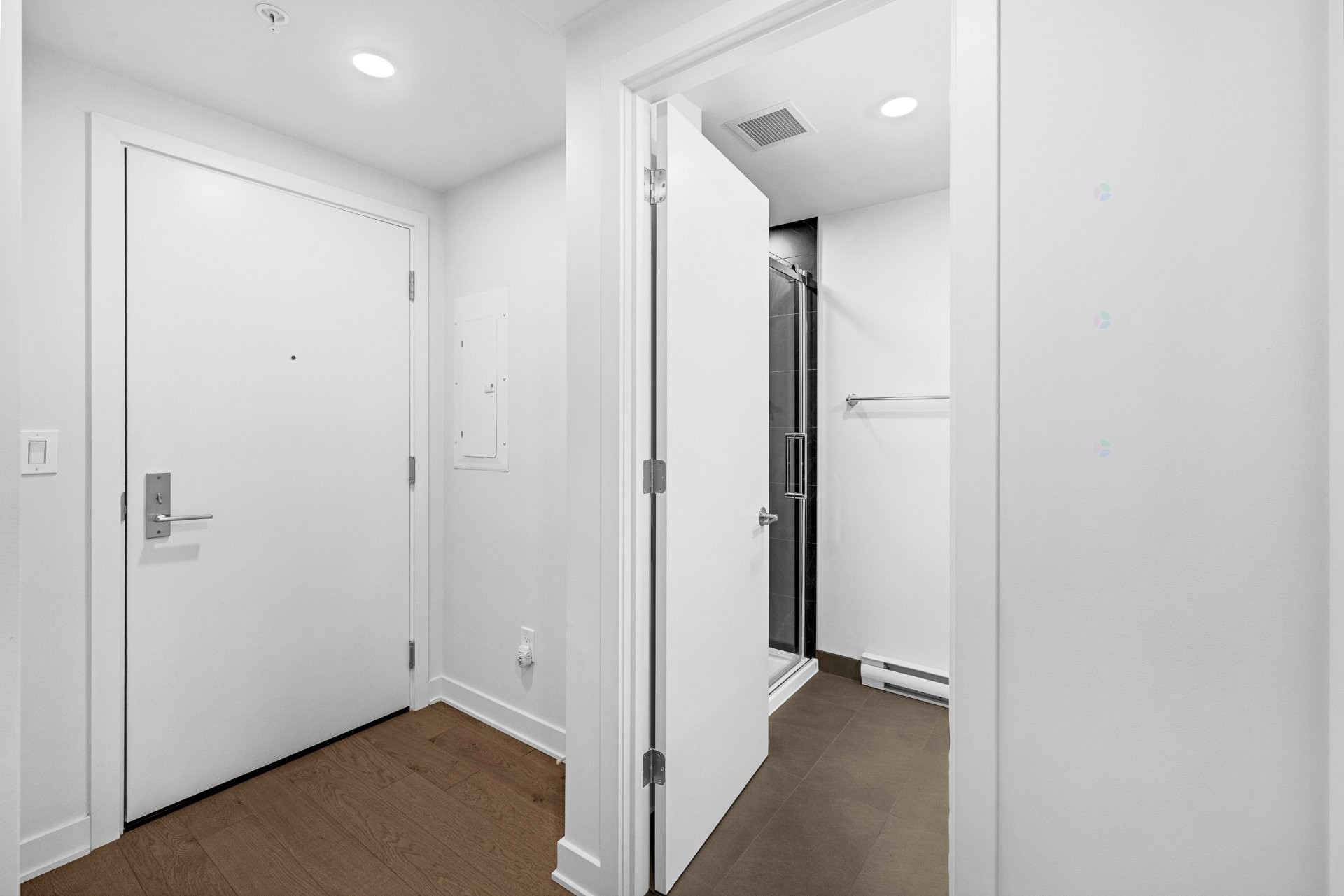 









1188


Rue St-Antoine O.

, 3701,
Montréal (Ville-Marie),




QC
H3C1B4

