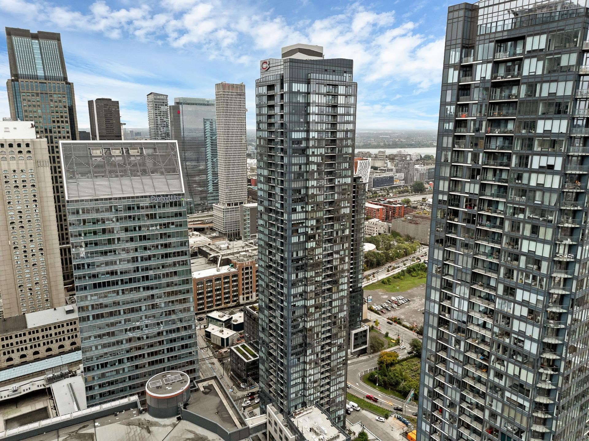 









1188


Rue St-Antoine O.

, 3701,
Montréal (Ville-Marie),




QC
H3C1B4

