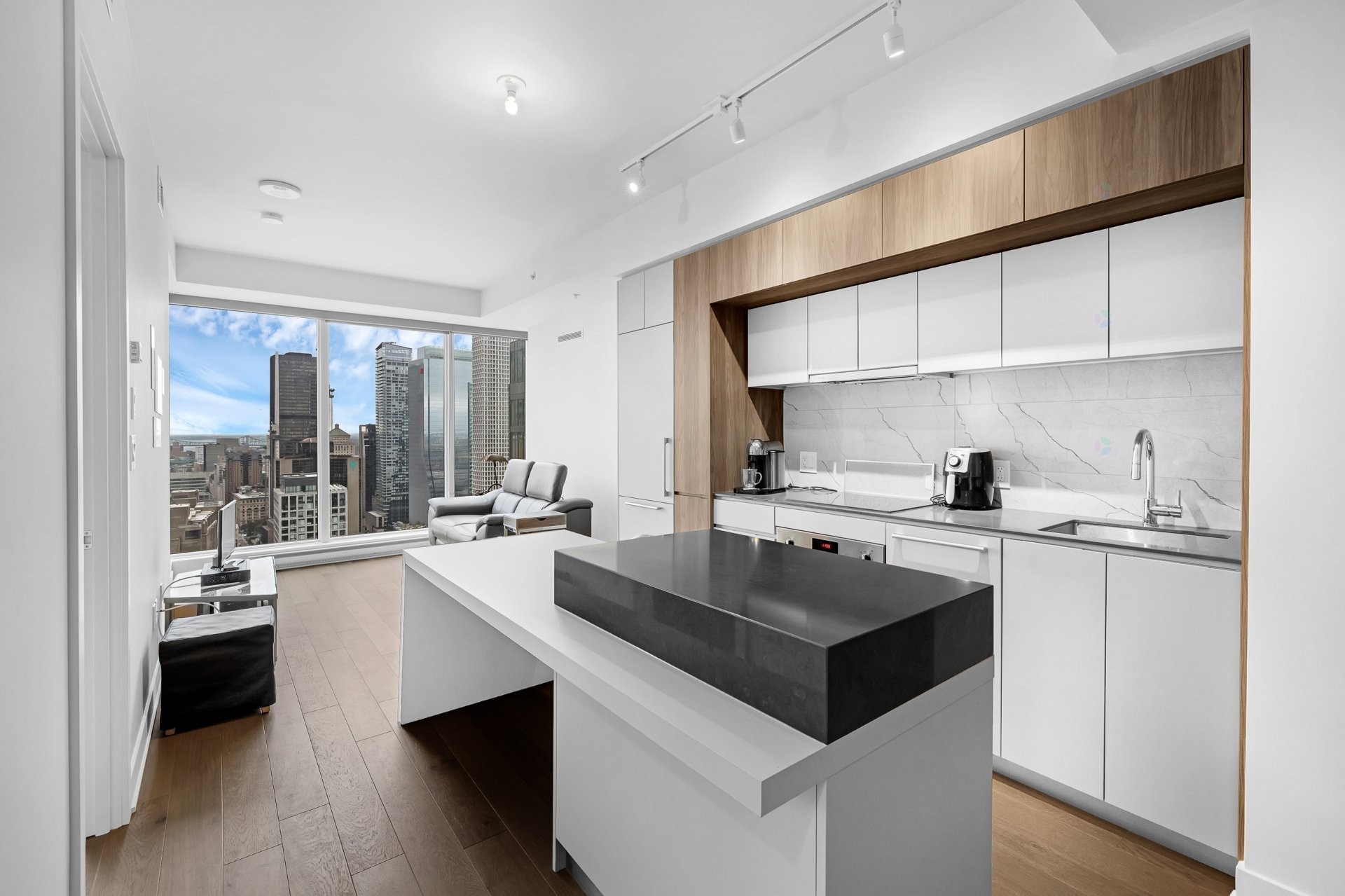 









1188


Rue St-Antoine O.

, 3701,
Montréal (Ville-Marie),




QC
H3C1B4

