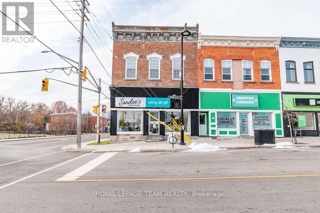 












4 ELGIN STREET W

,
Arnprior,




Ontario
K7S1N3

