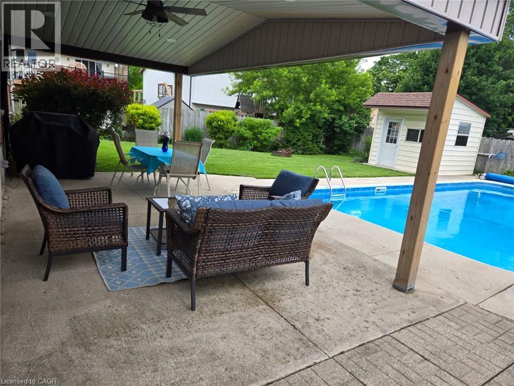 












218 ARRIS Crescent

,
Mitchell,




Ontario
N0K1N0

