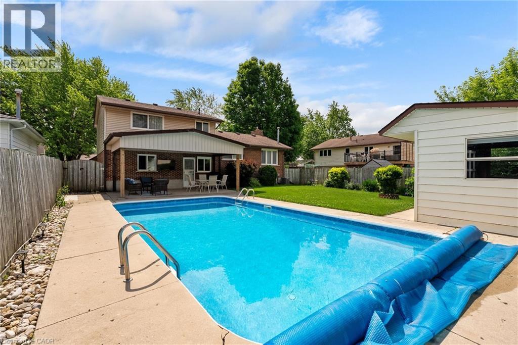 












218 ARRIS Crescent

,
Mitchell,




Ontario
N0K1N0

