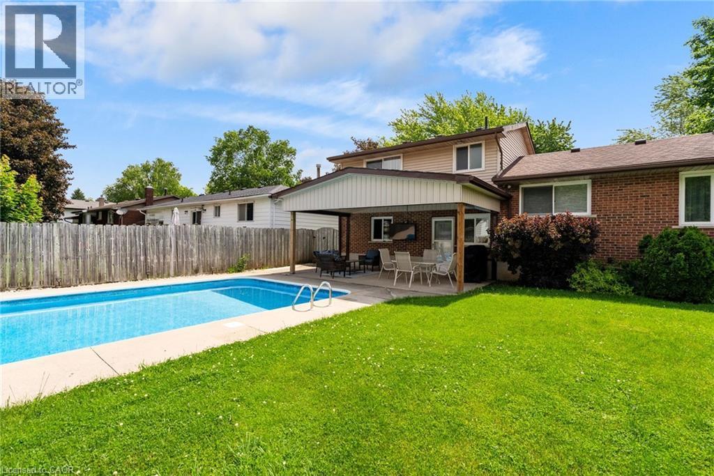 












218 ARRIS Crescent

,
Mitchell,




Ontario
N0K1N0

