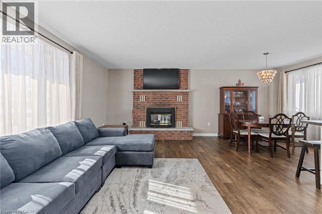 












218 ARRIS Crescent

,
Mitchell,




Ontario
N0K1N0


