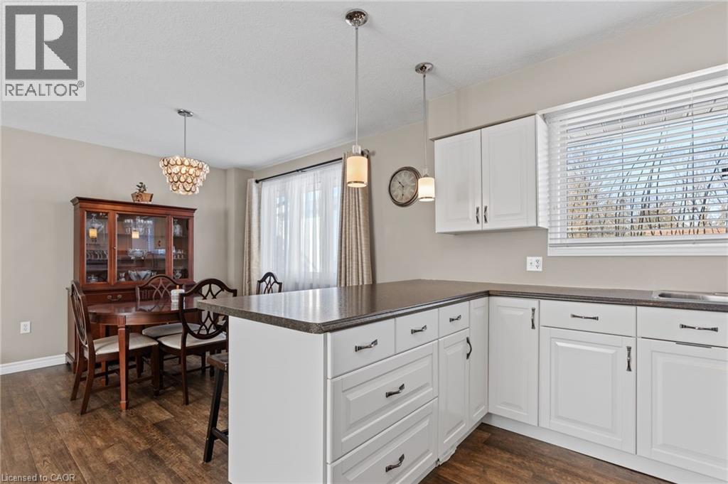 












218 ARRIS Crescent

,
Mitchell,




Ontario
N0K1N0

