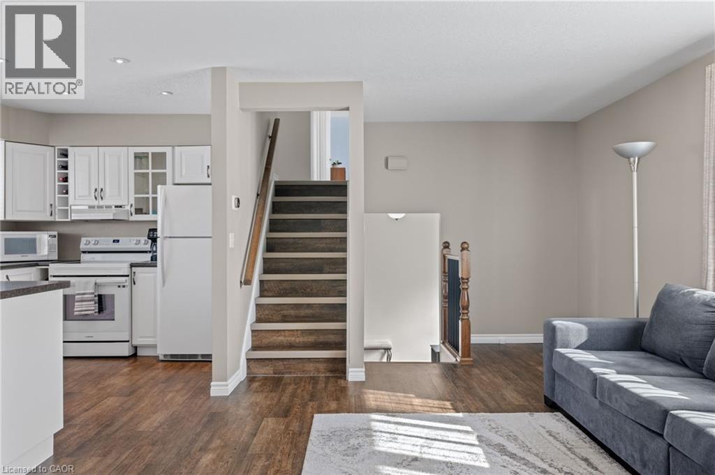 












218 ARRIS Crescent

,
Mitchell,




Ontario
N0K1N0

