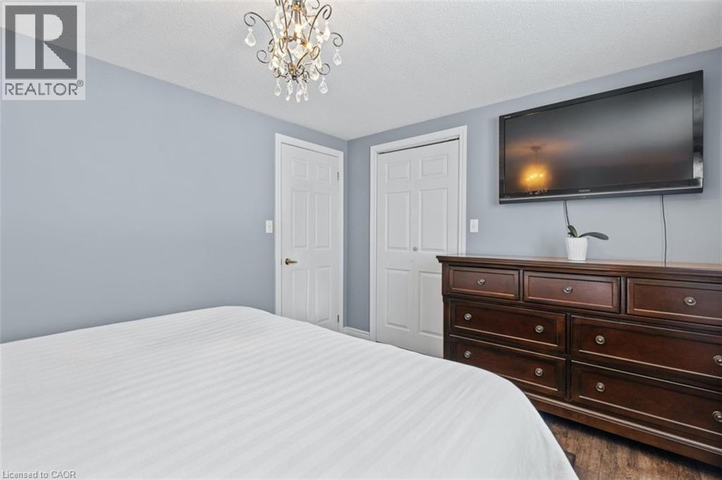 












218 ARRIS Crescent

,
Mitchell,




Ontario
N0K1N0

