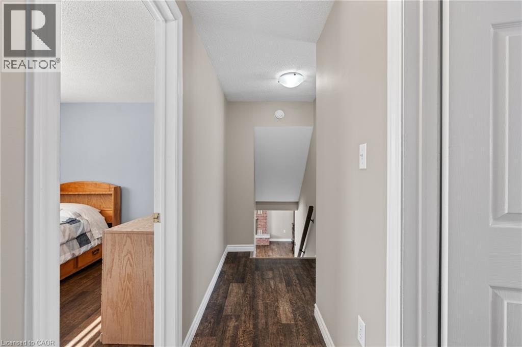 












218 ARRIS Crescent

,
Mitchell,




Ontario
N0K1N0

