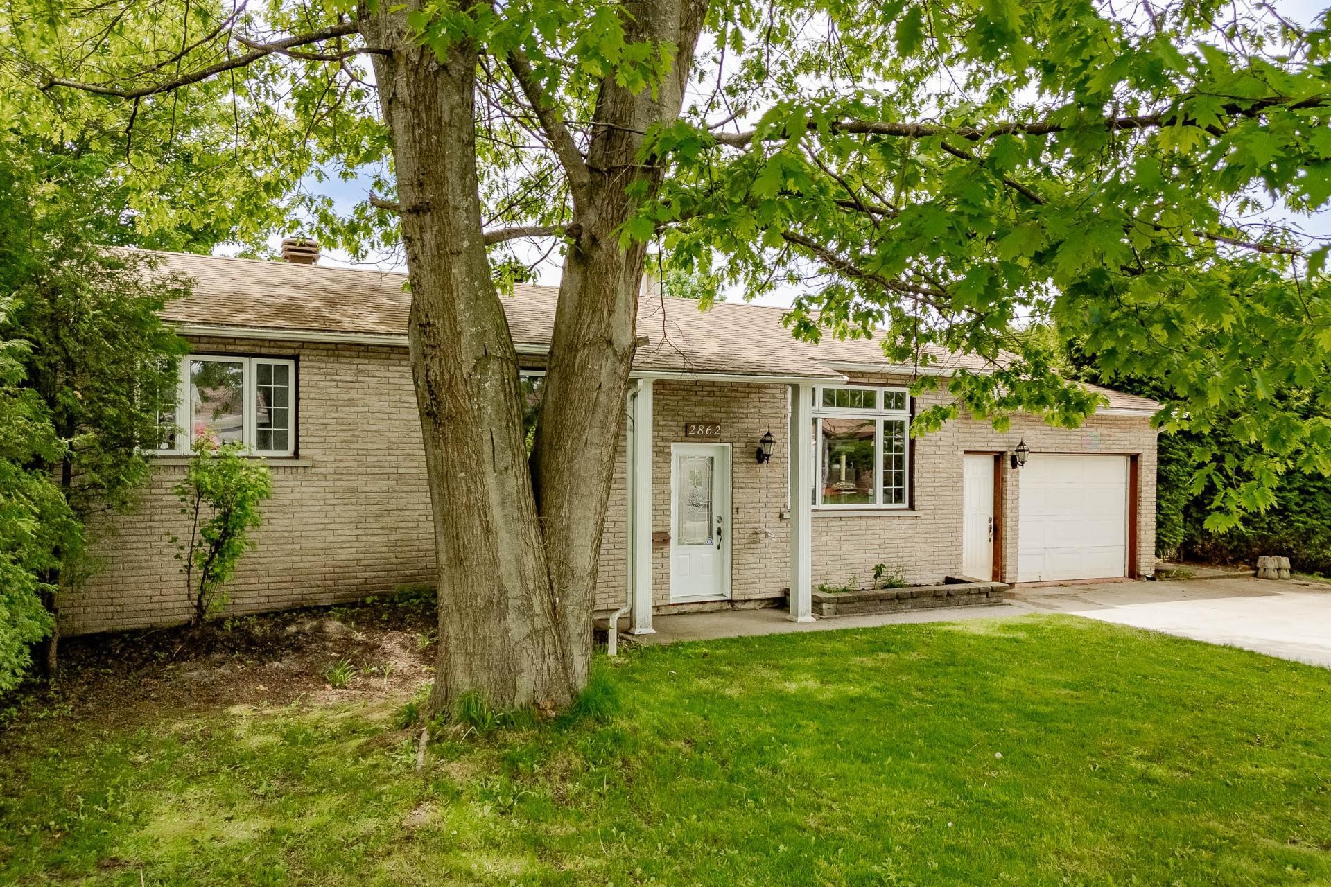 









2862


Rue Boudreau

,
Sherbrooke (Fleurimont),




QC
J1G3M9

