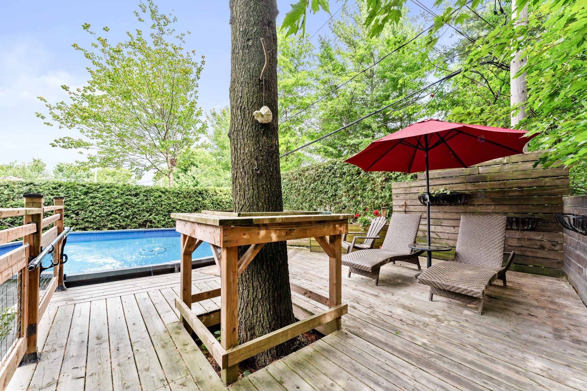 









800


Av. de la Haute-Rive

,
Bois-des-Filion,




QC
J6Z4T8

